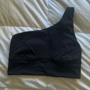Size 6 lululemon sports bra